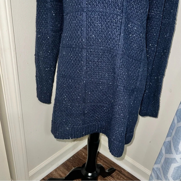 Plus Size Navy blue knit sweater with shimmer size 1X - Picture 3 of 6